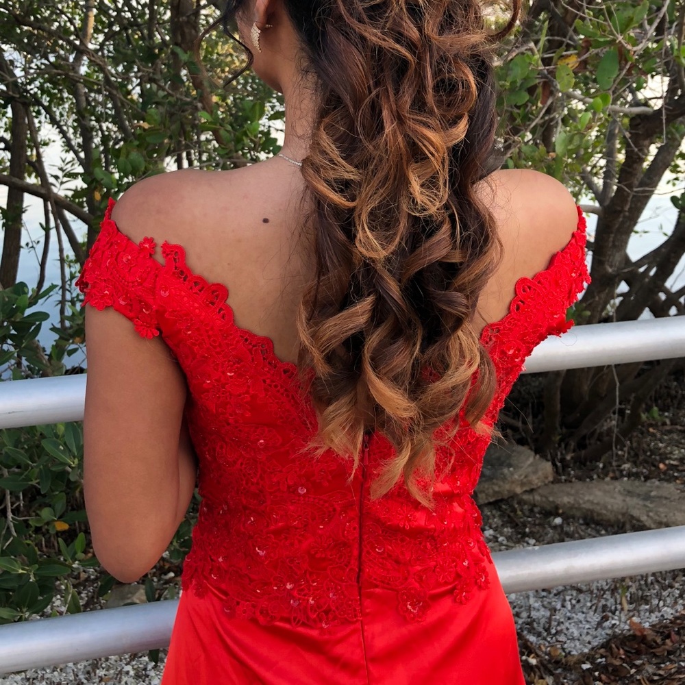 PROM DRESS - Picture 2 of 2